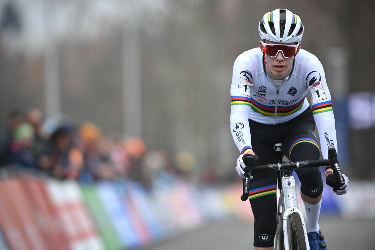 8th spot for <a href="/pimronhaar/">Pimronhaar</a> in the first U23 World Cup in 🇨🇿 #Tabor, <a href="/thibau_nys4/">Thibau Nys</a> finished in 10th position

📷 <a href="/BelgaImage/">Belgaimage</a>