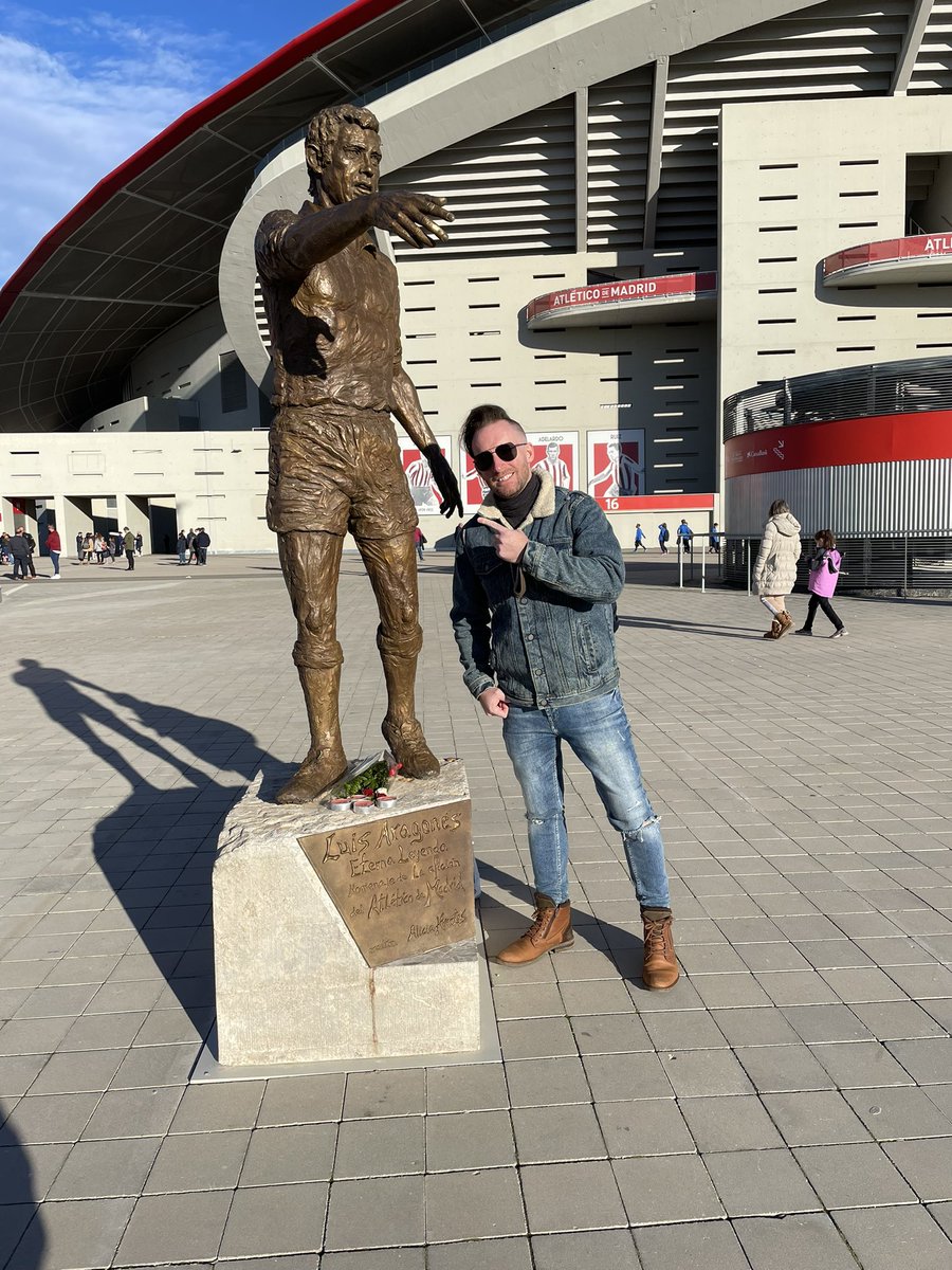 rfergo's tweet image. HONOR #LuisEternaLeyenda