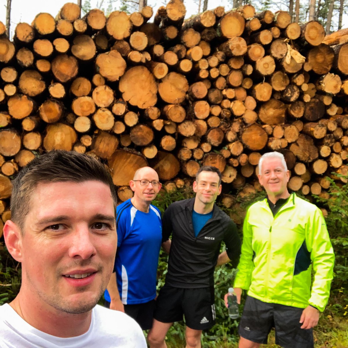 chr1stopherleo's tweet photo. Hilly trail running - stunning views π π πββοΈ
#AlltNaBogair #LochRannoch #TrailRunning #TheClimb #CheckTheView #SundayRunning https://t.co/dFRRFwhM1t