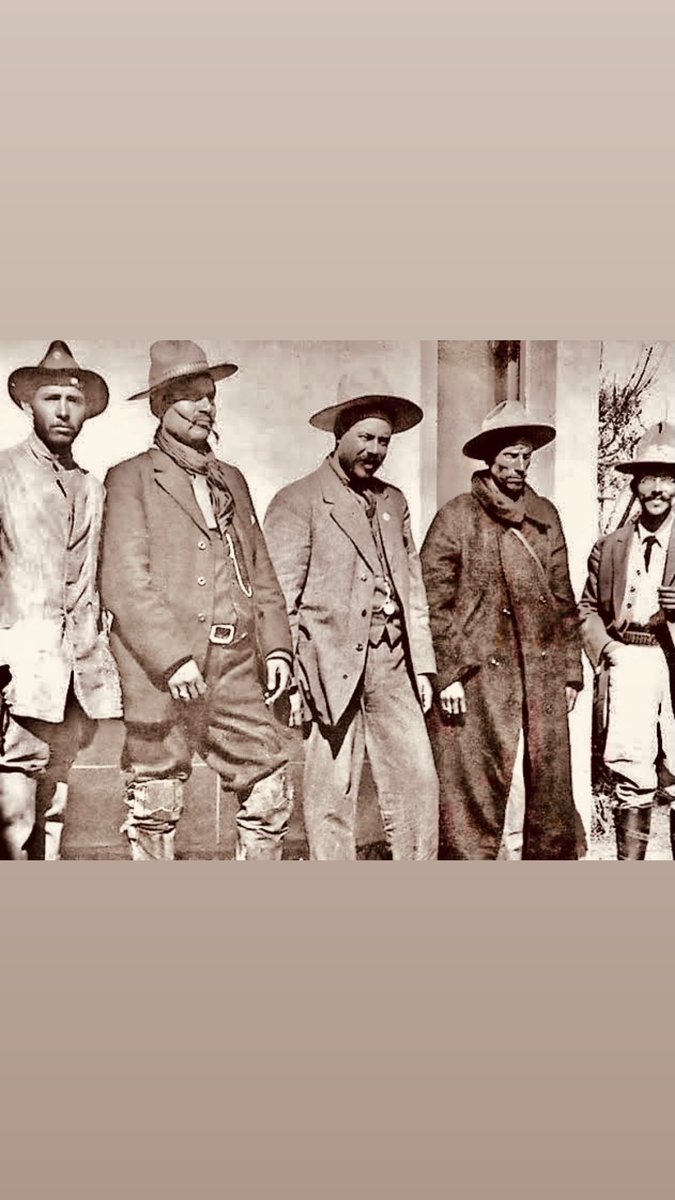 OmarBazanChih's tweet photo. CUCHILLO PARADO, cuna de la Revolución El día 14 de noviembre de 1910, Toribio Ortega Ramírez, al frente de sesenta seguidores, decidió tomar las armas y derrocar al cacique Ezequiel Montes, declarando así a Cuchillo Parado como primer punto del país bajo poder revolucionario https://t.co/RYhMmirfWW