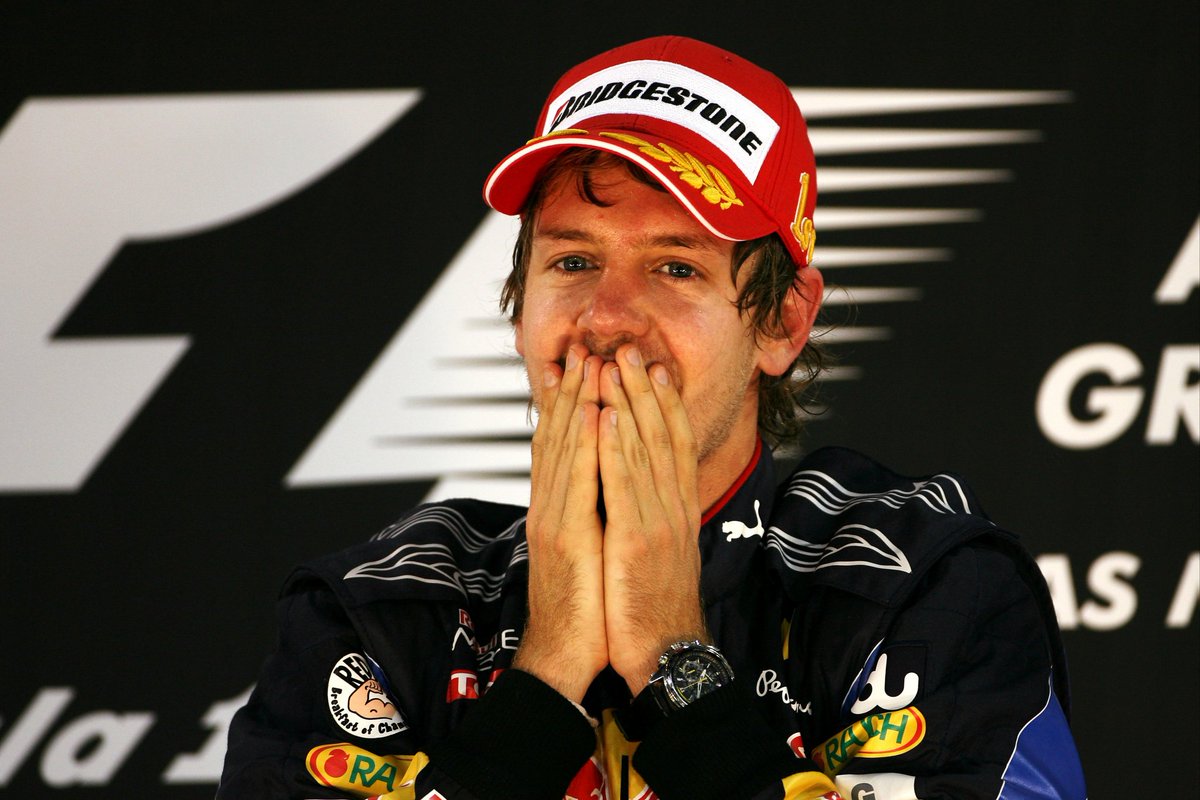 downforcepub's tweet photo. #OnThisDay 

On Nov 14 2010, Sebastian Vettel became the youngest ever Formula 1 World Champion after winning Abu Dhabi GP.

#SebastianVettel https://t.co/mSUfHkerVR