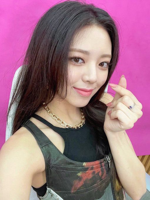 itzyforlife3's tweet photo. https://t.co/Vu0z8LbMuR