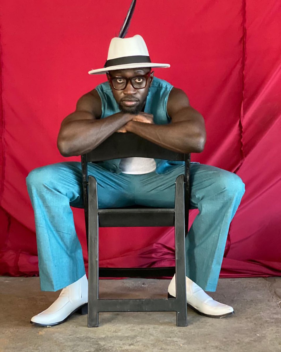 sautisol's tweet photo. It's @fancy_fingers's birthday 🎂 https://t.co/SvPp4nlkAZ