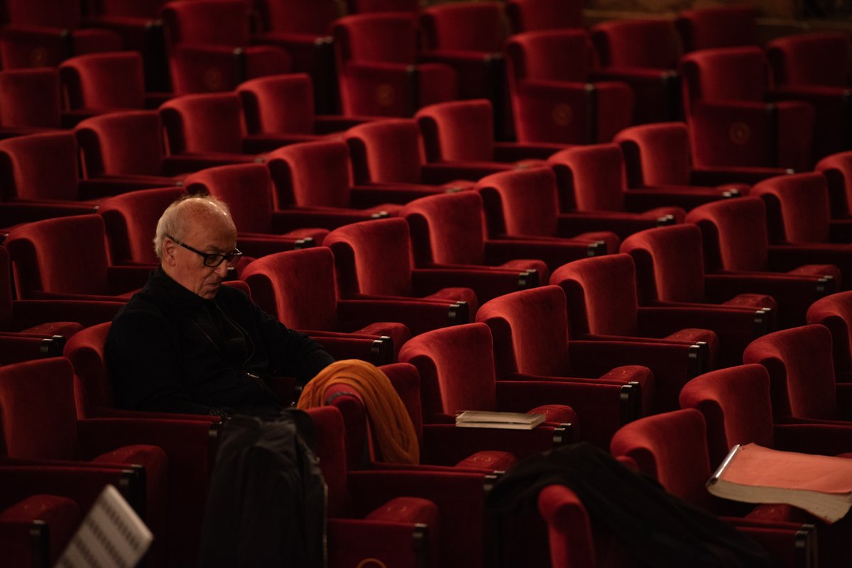 OperaRoma's tweet photo. Ha la firma di #IanBurton il libretto di ‘Julius Caesar’ di #GiorgioBattistelli che il 20 novembre inaugura la stagione 2021/22 del Teatro dell’Opera.
"Mi sono attenuto fedelmente al testo di Shakespeare pur modernizzandolo di tanto in tanto".
#operaroma #TORjc #WorldPremiere https://t.co/zPQts6fSyE