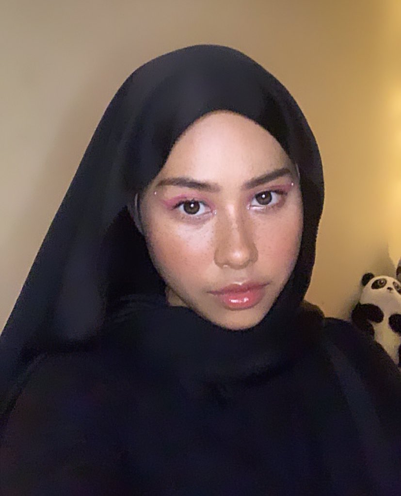 sunflwrsuu's tweet photo. โจSu in Bubblesโจ
โจSarah in Sunsetโจ
โจIzryna in Vacayโจ
get yourself our Mermaid Queen Gloss yang:
oil free โ
melekit free โ
sweet scented โ
#hotgirlshit #merbabes #kameliacosmetics https://t.co/zKO2X7U9qo