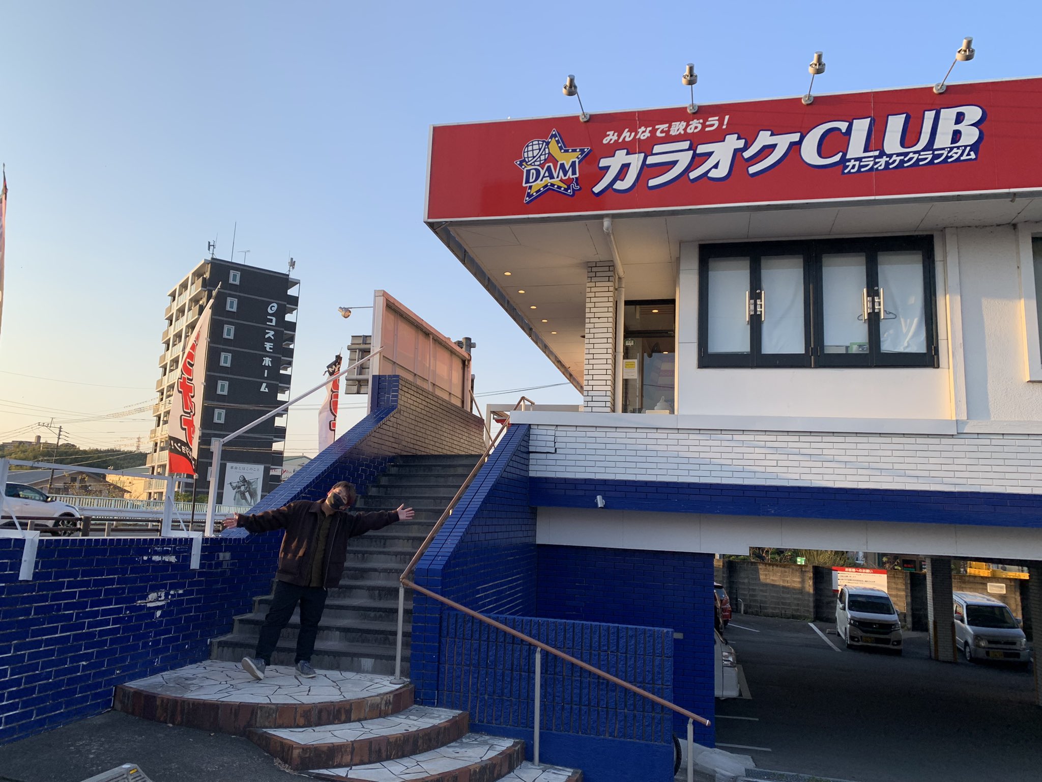 加藤 大知 Kato Taichi 加藤大知の故郷巡り その3 カラオケclub Dam 熊本清水店 様 熊本 県熊本市 学生時代によくお世話になりました お優しい店長様の計らいで ポスターを貼ってくださいました こんなに立派に 是非歌いに