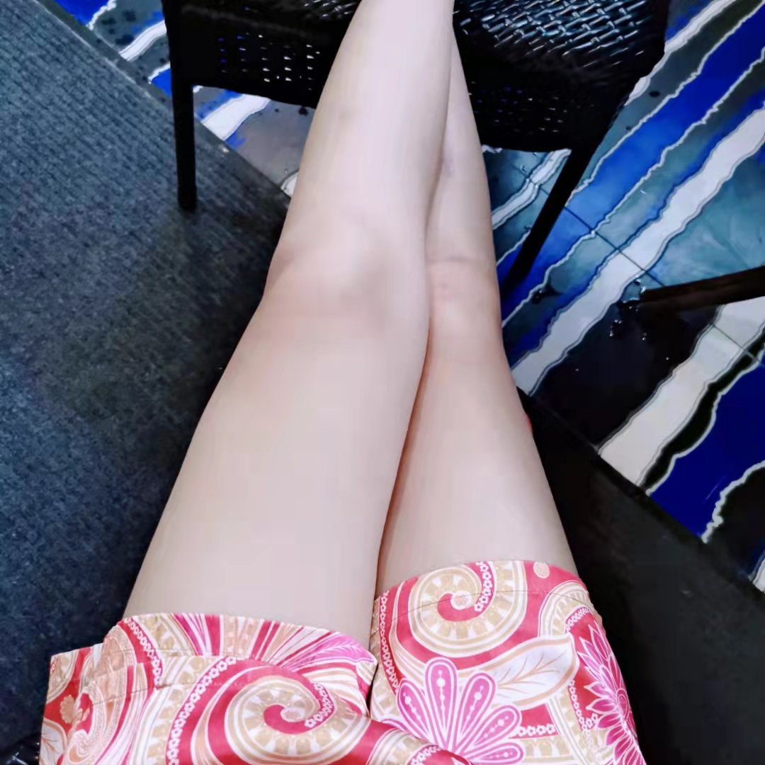 aguaituite's tweet photo. 最近应该算空窗期了。相比较大我几岁的姐姐，现在更爱妹妹。
还有就是劝各位兄弟，推上根本不会有妹子主动联系你

#天津 #学生 #00后 #兼职 #腿控 #约炮 #有偿 #足控 #高中女生  #黑丝  #包养 #反差 #洛丽塔 #JK #线下 https://t.co/nZr0UmiqeE