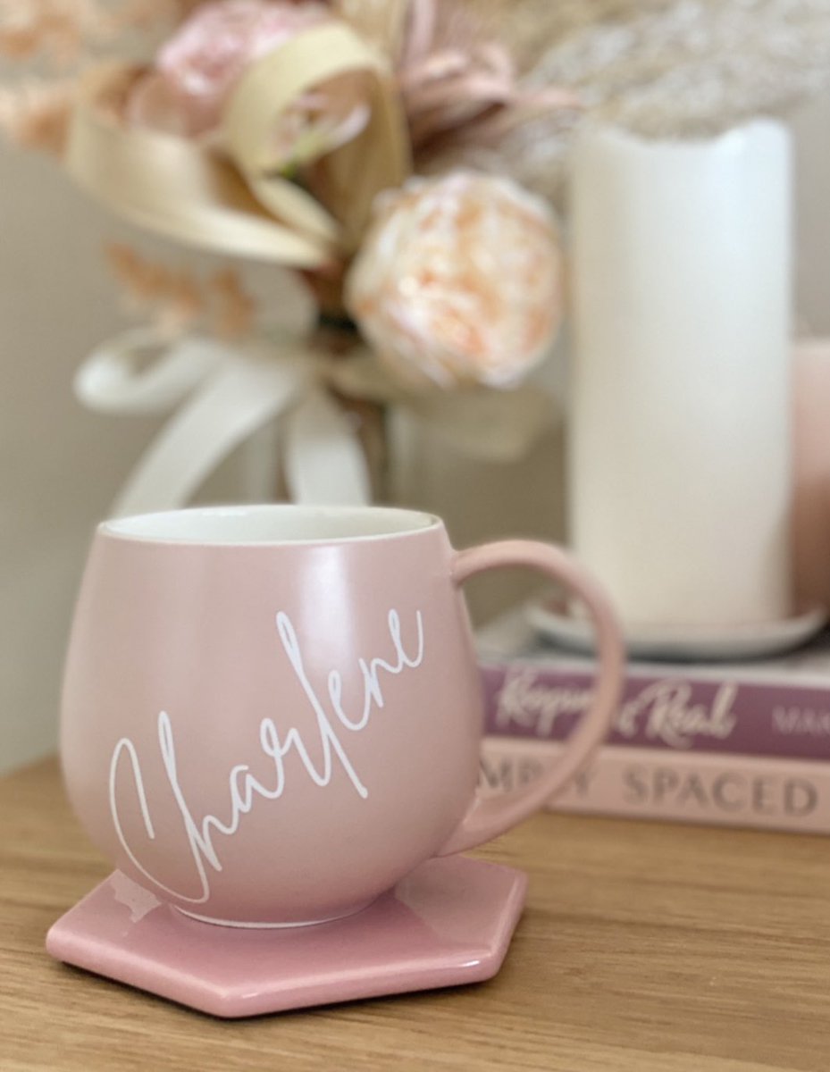 homewithchar's tweet photo. @nz_robot  oops my bad! 🙈 
#SecretSantaNZ2021 Apologies to my Giftee…here’s some ideas for ya…
🌿 Fave colour is blush pink 
🌿 I love to organise my home 
🌿 Te Reo Māori is my passion
🌿 Love my family 
🌿 Obsessed with stationery

Check out my IG for more inspo… https://t.co/LYw6elwlsi