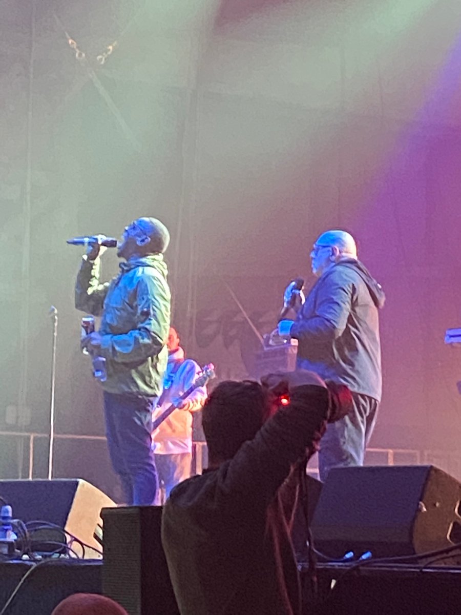 ryansmoma's tweet photo. Fantastic set last night! @ItsBlackGrape @KermitLeveridge @officialswr @ShiiineOn_ https://t.co/XTWcvIXue3