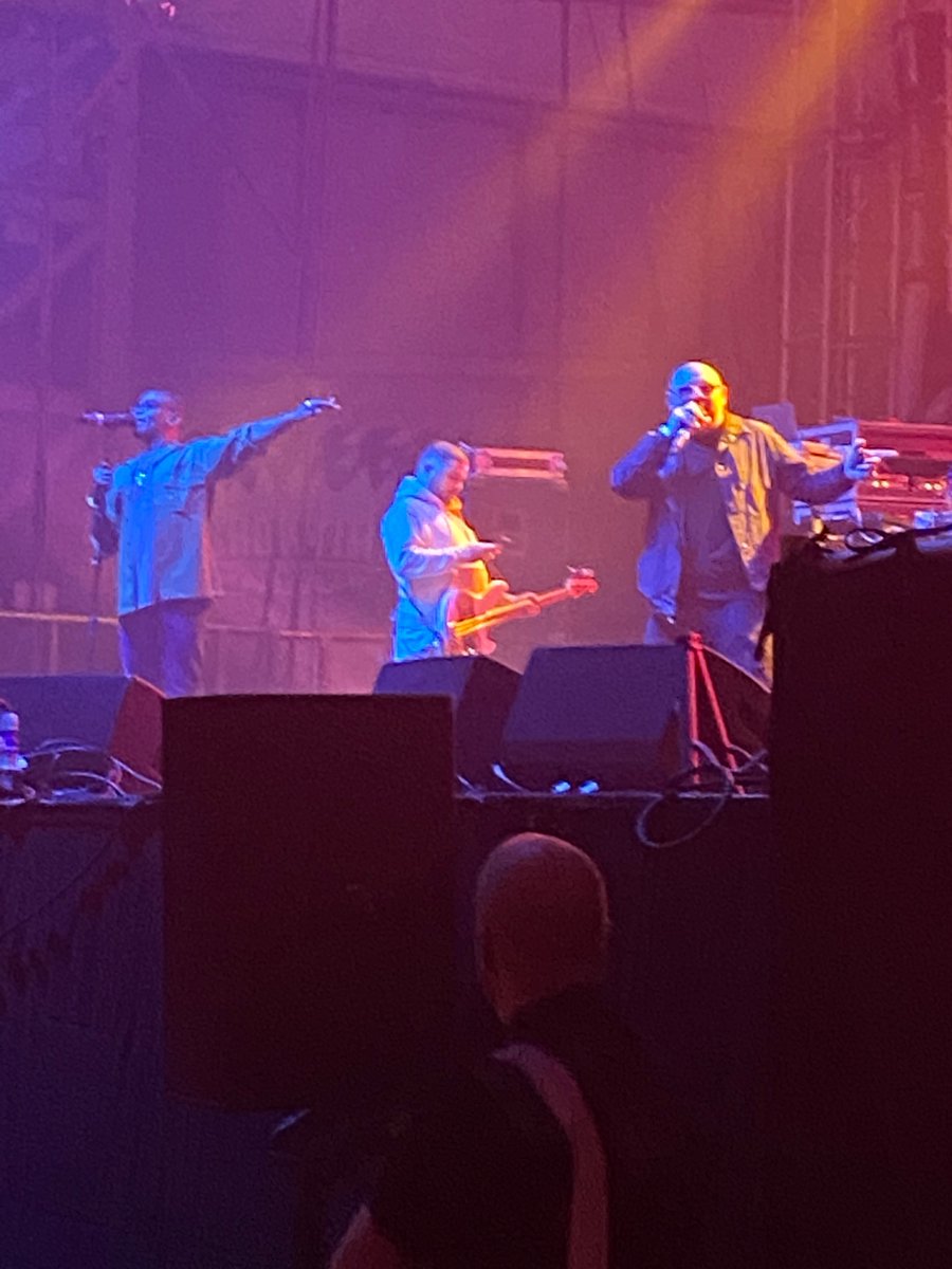 ryansmoma's tweet photo. Fantastic set last night! @ItsBlackGrape @KermitLeveridge @officialswr @ShiiineOn_ https://t.co/XTWcvIXue3
