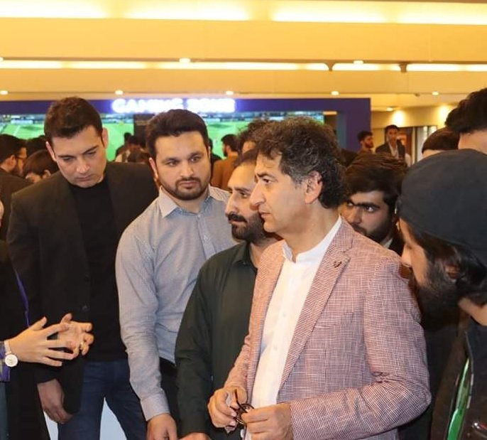 We loved the support from Goverment of KP. <a href="/AtifKhanpti/">Atif Khan</a>  taking a keen interest in our Edtech  at  <a href="/KPDYS/">Digital Youth Summit</a>