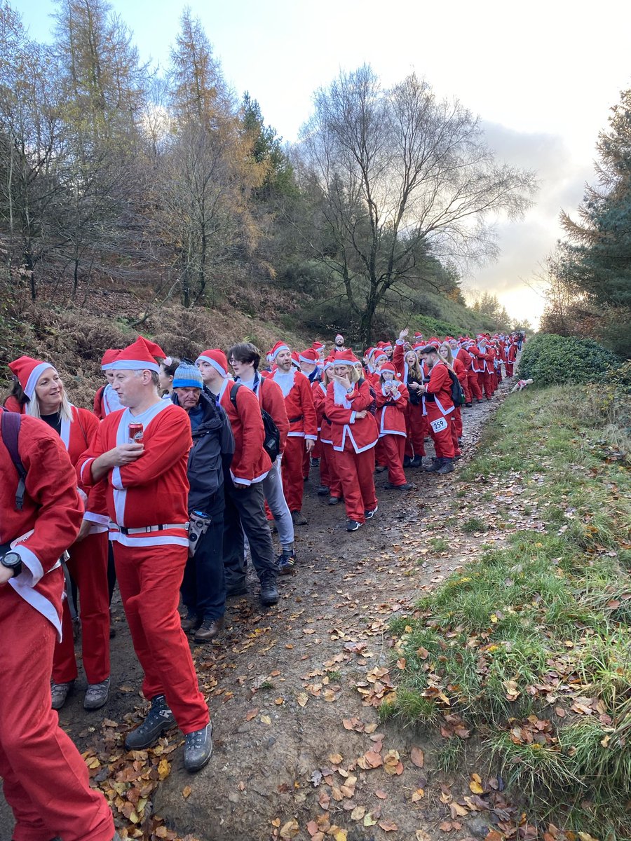 AndTerriers's tweet photo. Joined mum, family and 600 friends for a big, long Santa walk to raise money for our local children’s hospice. @DerianHouse https://t.co/qaSi2vs2jH