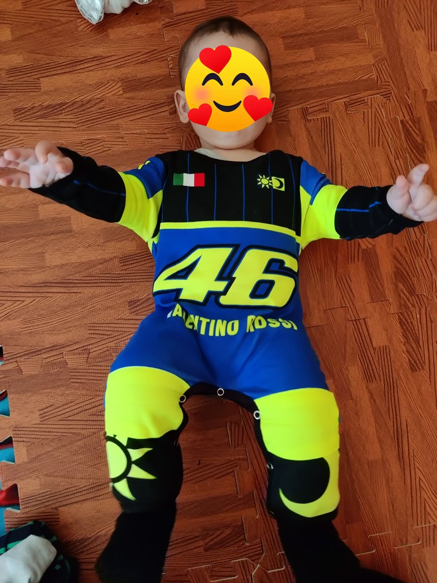 _A29C_'s tweet photo. @DAZN_ES Forza Vale!! https://t.co/XV3yu4T1lF