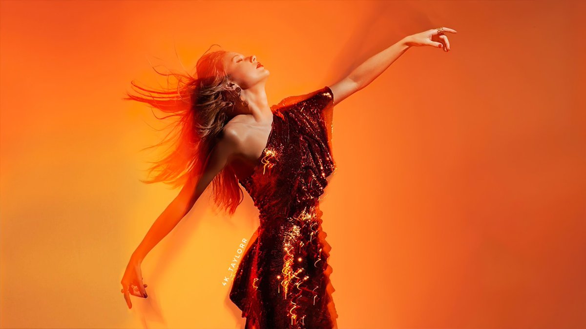 4k_taylorr's tweet photo. #TaylorOnSNL https://t.co/Chc03kEH0o