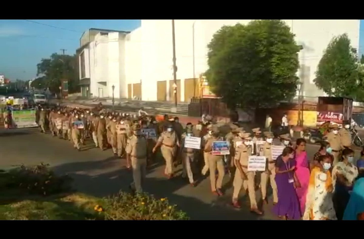 MC_GWMC's tweet photo. #TeamGWMC participated in the rally organized by District Legal Services Authority to promote "Women Empowerment &amp; Protection of Child Rights" along with Dist Administration, Police, Medical dept etc.

@KTRTRS
@arvindkumar_IAS
@cdmatelangana https://t.co/8BYaqhx6pW