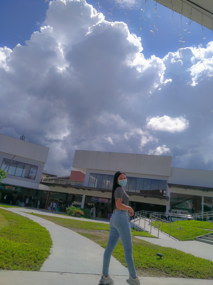 ohitsmelily's tweet photo. 📍The Outlets at Lipa https://t.co/2qvwVpUgtx