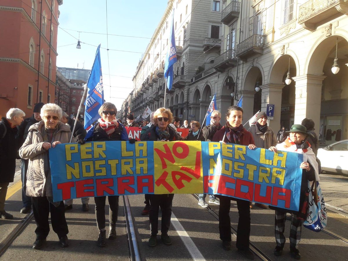 AcquaPubblicaTO's tweet photo. Enorme spreco idrico prodotto dagli scavi #TAV https://t.co/4DvjM1fxHy  @acquabenecomune @notav_info https://t.co/UIt7tgaPzg