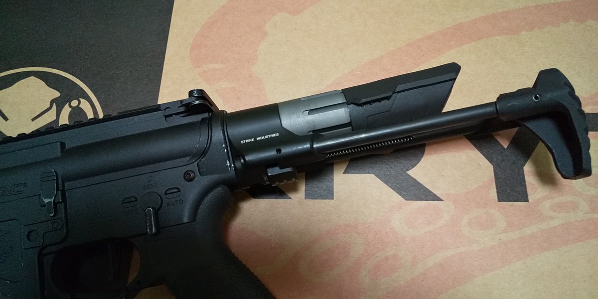 bemax_japan's tweet photo. 今回のTR47は社外品ストックに交換済みでした🥰
純正配線だと長すぎてバッテリー収納が困難だった為、短い配線に交換です👏
#bemax #KRYTAC #TR47 #海外製電動ガン #マガジン #カスタム https://t.co/8G608J7wFw