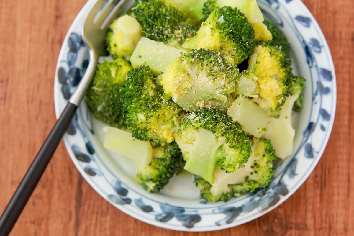 1株があっという間になくなっちゃう？！ブロッコリーのとっても美味しそうな食べ方！