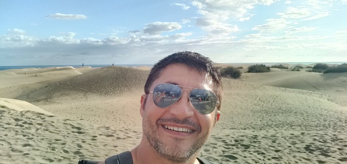 massimodisaro's tweet photo. Il viaggio é cambiare posto per sentirsi a casa per poi tornare a casa e sentirsi cambiati. https://t.co/7f3CFXHaXJ