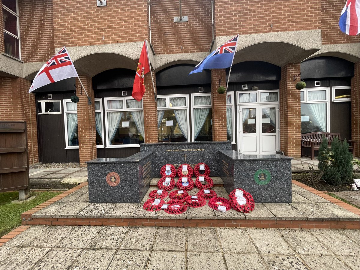 OURNARA's tweet photo. We must remember the physical &amp; mental sacrifices made by our service personnel &amp; their families, in war, in peace and in retirement.

We must also remember what this sacrifice is for, peace, justice, freedom and to one day have a world with no war.

Lest we forget. https://t.co/fluz3x3Uqm