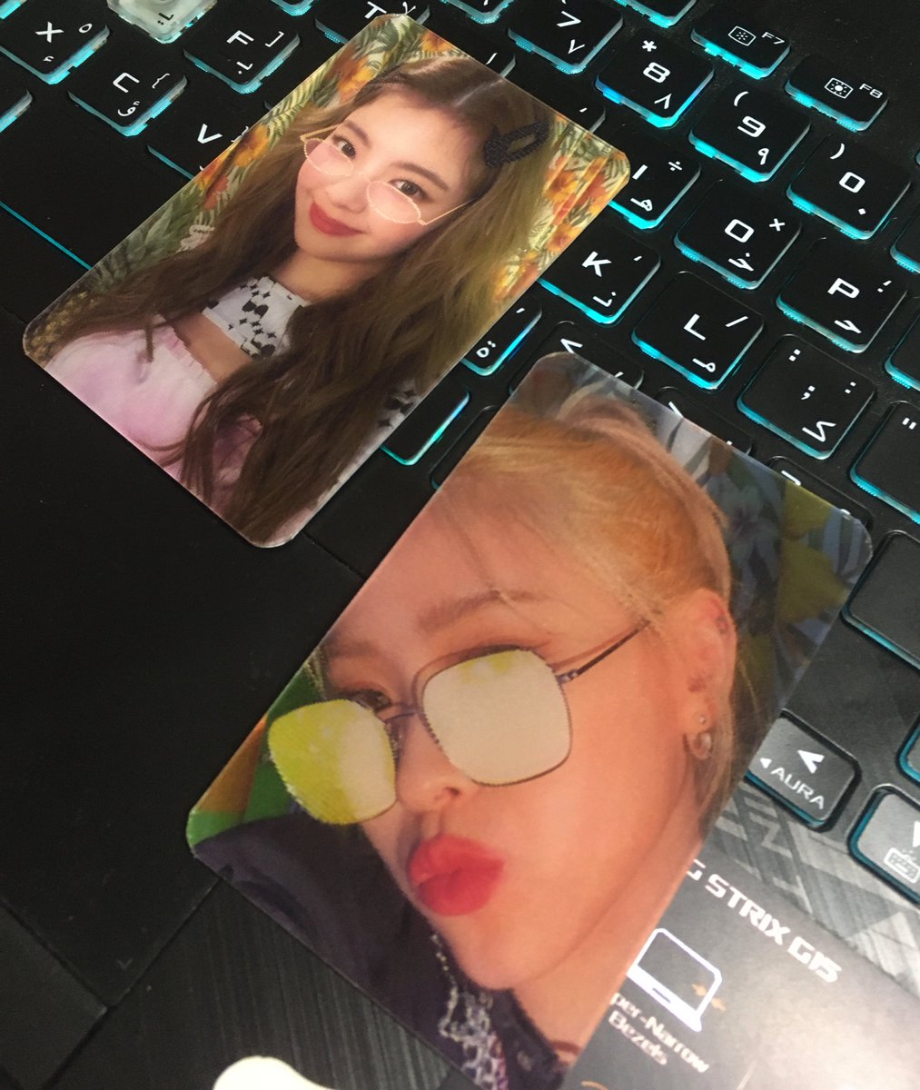 sheikowallet's tweet photo. hii @ryungcart !! ryujin and lia arrived safely tysm for these lenti photocards super lakas ng sparks 😭⚡️⚡️‼️

#ryuceipt https://t.co/ZYN4UzzqXP