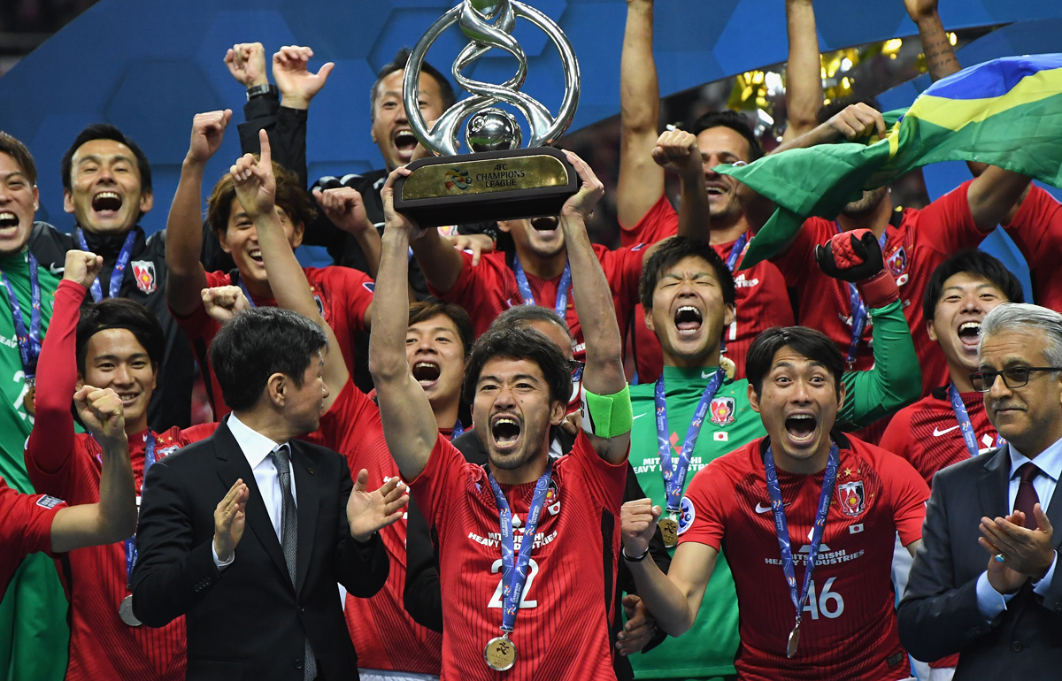 超ワールドサッカー 公式発表 浦和レッズ の 阿部勇樹 40 が今シーズン限りでの現役引退を発表した スタッツ ジェフユナイテッド市原 千葉 256試合44得点 浦和レッズ 501試合52得点 レスター シティ 58試合2得点 日本代表 53試合3得点