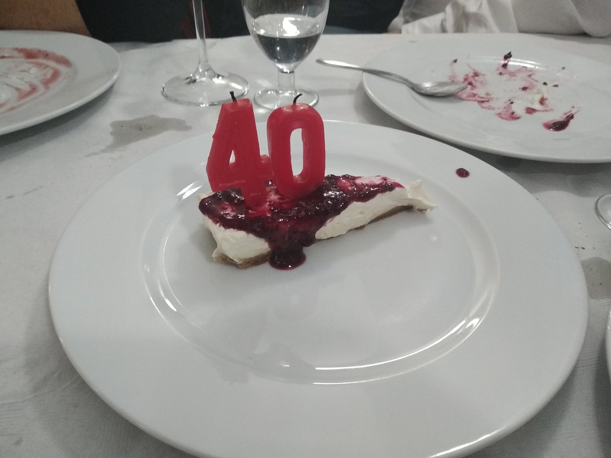Karoljl81's tweet photo. 120 aΓ±os en 24hrs y no estamos tan mal π€π₯° #eatingnonstop https://t.co/0a3vDHuVMc