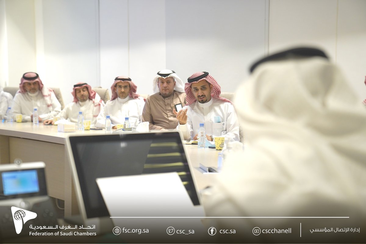 FSC_KSA's tweet photo. معالي الرئيس التنفيذي لهيئة الغذاء والدواء د.هشام الجضعي يلتقي اللجنة الوطنية للصناعات الدوائية في #اتحاد_الغرف_السعودية برئاسة د.عبدالرحمن المطيري بمناسبة إطلاق أعمال اللجنة،لمناقشة التعاون وتحديات قطاع الدواء،والعمل على تبني الحلول والمبادرات عبر فريق عمل مشترك
 @Saudi_FDA https://t.co/K8EBUF6iCe
