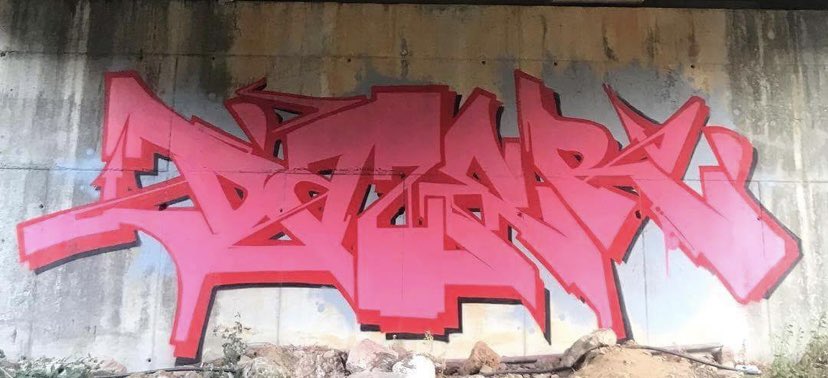 doeleano's tweet photo. #DAZER #Graffiti https://t.co/sxzgOkCVqD