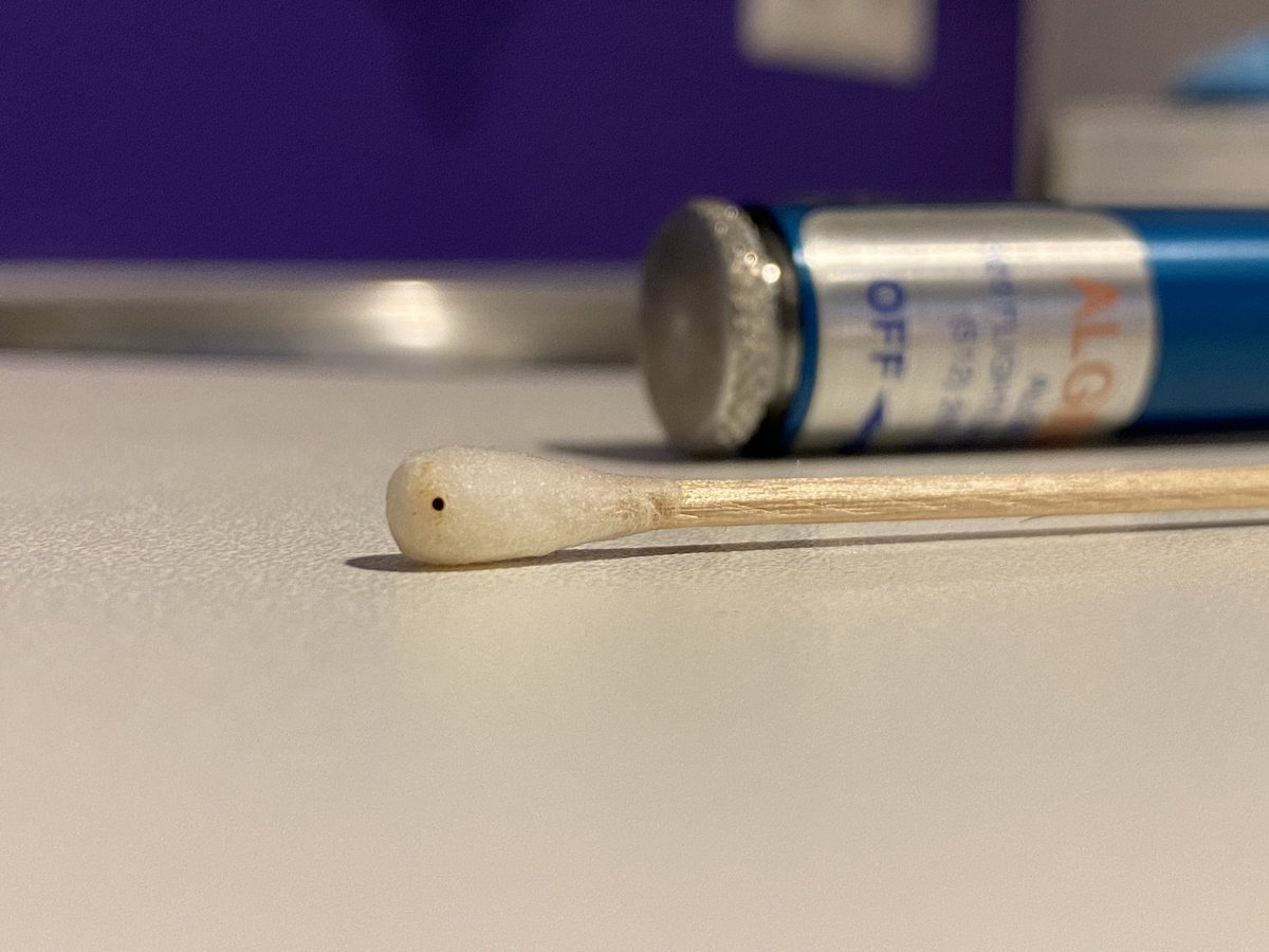 Weer een tevreden klant op de huisartsenpost. Binnen een minuut van zwaar invaliderende klacht afgeholpen. #staalsplinterinjeoog