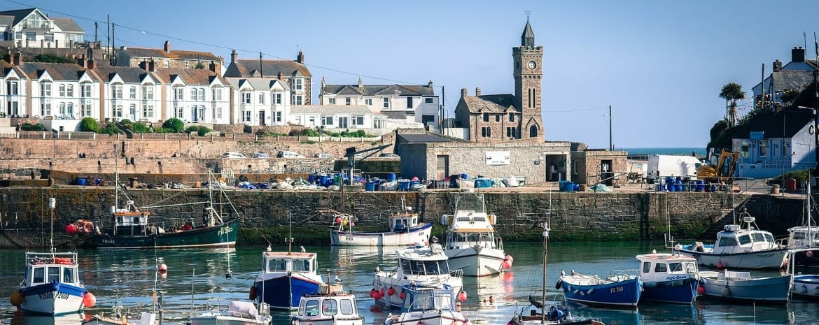 Greenbankhotel's tweet photo. For this week's #SundayScoop we've put together the ultimate insider guide to #Porthleven ⚓
Explore our pit stop guide to the iconic fishing village here-> https://t.co/Irjtnubw2O
#Weekend #Sunday #SundayMorning #VisitCornwall #Cornwall #SWCoast https://t.co/uMOrZS3uDh