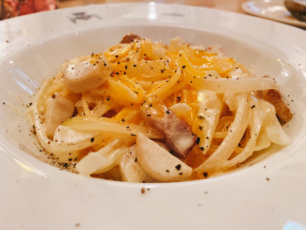 3min_salad's tweet photo. 川越のBistro étoileさんNURO回線使えるようになったんですって！

美味しい料理楽しめてスイスイグラブルができる、行くしかないですね〜

#étoile https://t.co/JvcEbNM0Ko