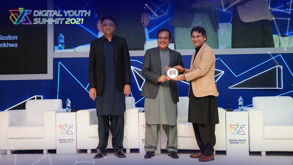 Digital Youth Summit tweet media