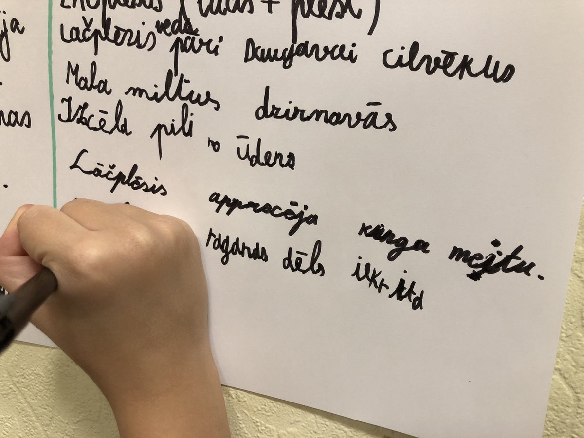 ilzedinka's tweet photo. Making our own story books of national hero Lāčplēsis. What do I know before and after reading a story? https://t.co/GxBFarrg2J