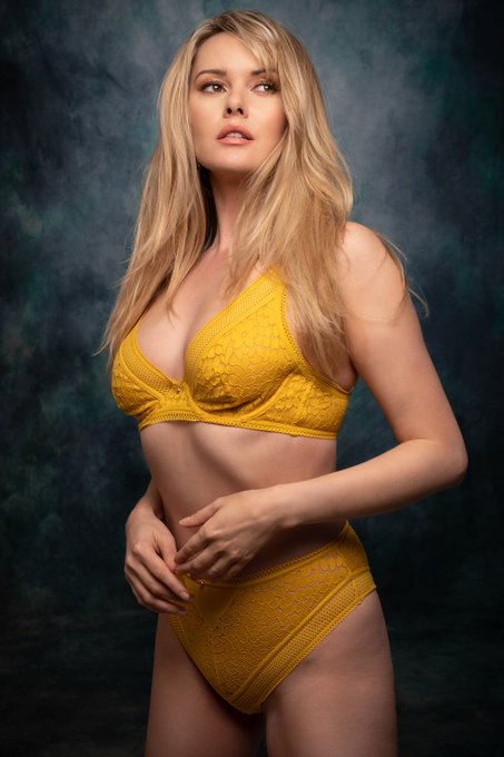 Midnight Sky  Photo @adecrook   #lingeriefashion #yellow https://t.co/uKVGddtr0j<a class="tags" target="_blank" title="On Twitter" href="/?out=eyJ0eXAiOiJKV1QiLCJhbGciOiJIUzUxMiJ9.eyJpYXQiOjE3MjEyMTY0NTMsImlzcyI6InR3cG9ybnN0YXJzLmNvbSIsIm5iZiI6MTcyMTIxNjQ1MywiZXhwIjoxNzUyNzUyNDUzLCJyZWRpcmVjdF91cmwiOiJodHRwczovL3R3aXR0ZXIuY29tL2FkZWNyb29rIn0.KVWQG1FbSOReLEgxk53ZwPG8Vg2wj0tfRsM6ipppV3Bxuw07llXIkw4KDh0TPCa21j0_jMM5DT2xnCgN02w4ng">@adecrook</a><a href="/tag/lingeriefashion"class="tags">#lingeriefashion</a><a href="/tag/yellow"class="tags"><span>#yellow</span></a>