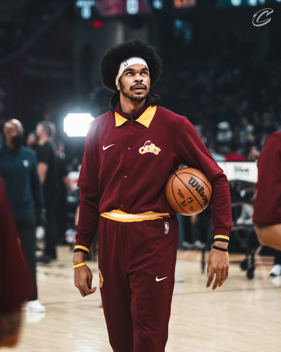 ClaraMOliveira_'s tweet photo. Se me dissessem que esta foto era de 1965 eu podia acreditar. #NBA75 https://t.co/dmpRxLrHaG