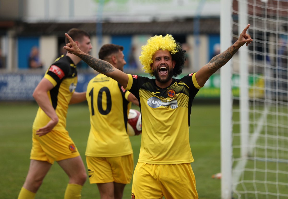 <a href="/BelperTownFC/">𝗕𝗲𝗹𝗽𝗲𝗿 𝗧𝗼𝘄𝗻 | 𝟣𝟪𝟪𝟥</a> Chairman’s treat! <a href="/BelperTownFC/">𝗕𝗲𝗹𝗽𝗲𝗿 𝗧𝗼𝘄𝗻 | 𝟣𝟪𝟪𝟥</a> 

To thank you for your support this season I am offering the chance to win match day hospitality for 4 at our home game against Sutton Coldfield on 30th Nov 

For a chance to win Like and Retweet this post 💛🖤

Drawn on 21/11/21