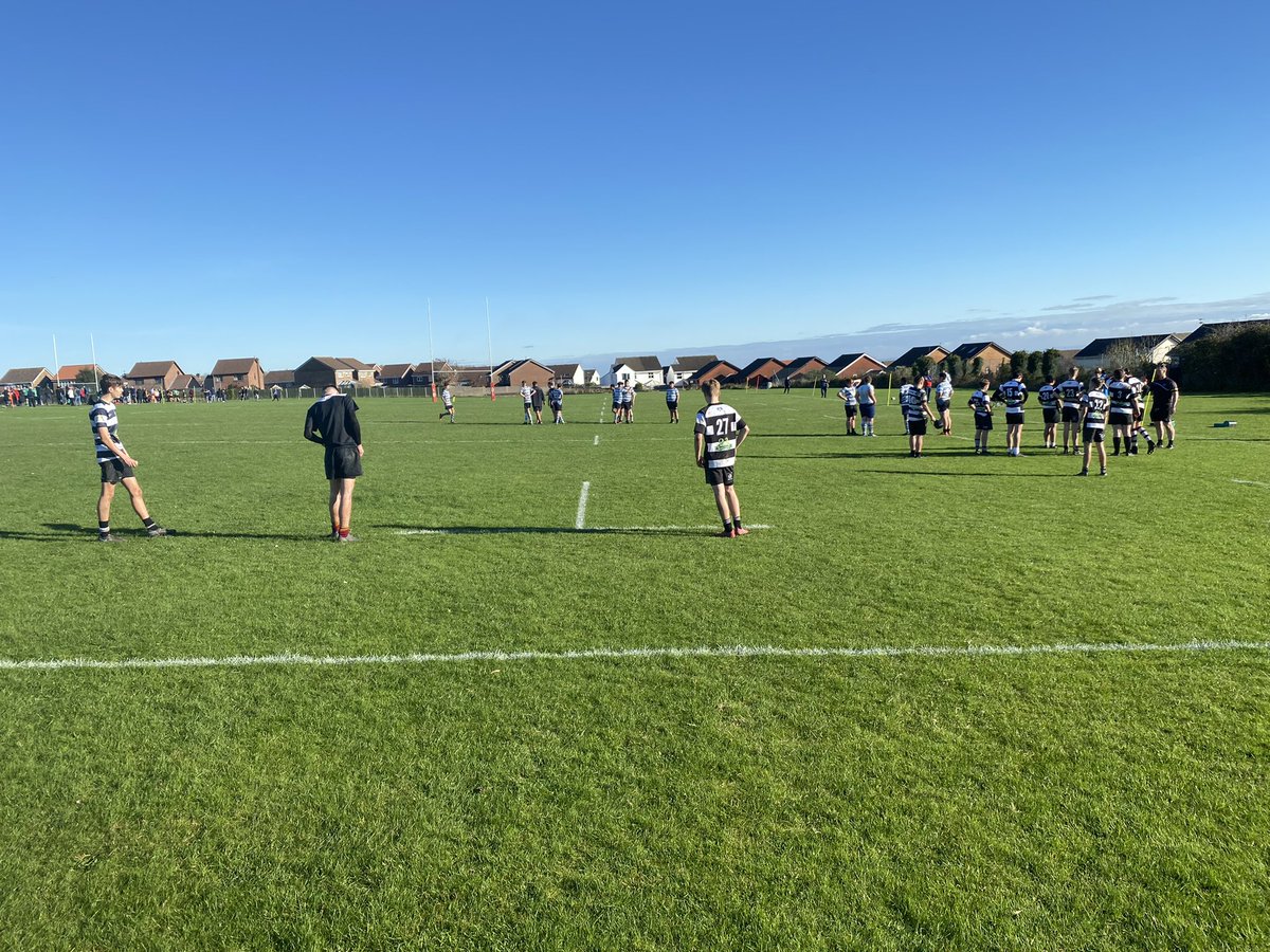 MichaelConnor06's tweet photo. This weeks U15s Development league takes us to @barrymandjrfc with
4 teams and 55 players enjoying great running rugby in glorious November weather πΉ#rememberancesunday #thanksforhosting https://t.co/vfD8Q73T5F