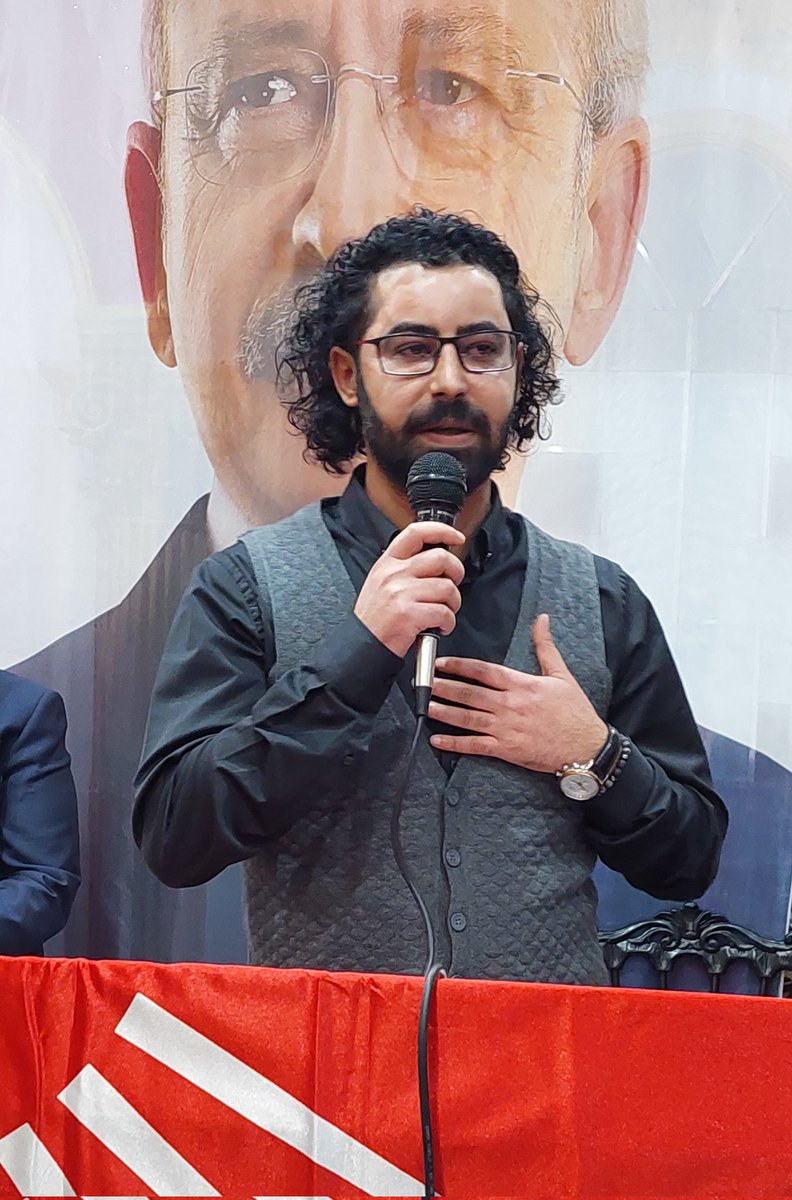 KHK'lı infaz koruma memuru <a href="/kayserisucukk/">kayserisucukpastırma</a> CHP/KHK buluşmasında anısını anlattı:

"Nezarethanede sütünü lavaboya sağan bebekli anneler gördüm."