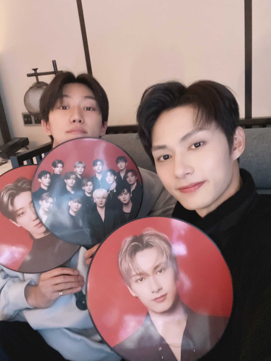 8doIIs's tweet photo. our 8jun ♥️ https://t.co/DIfTvHEwKR