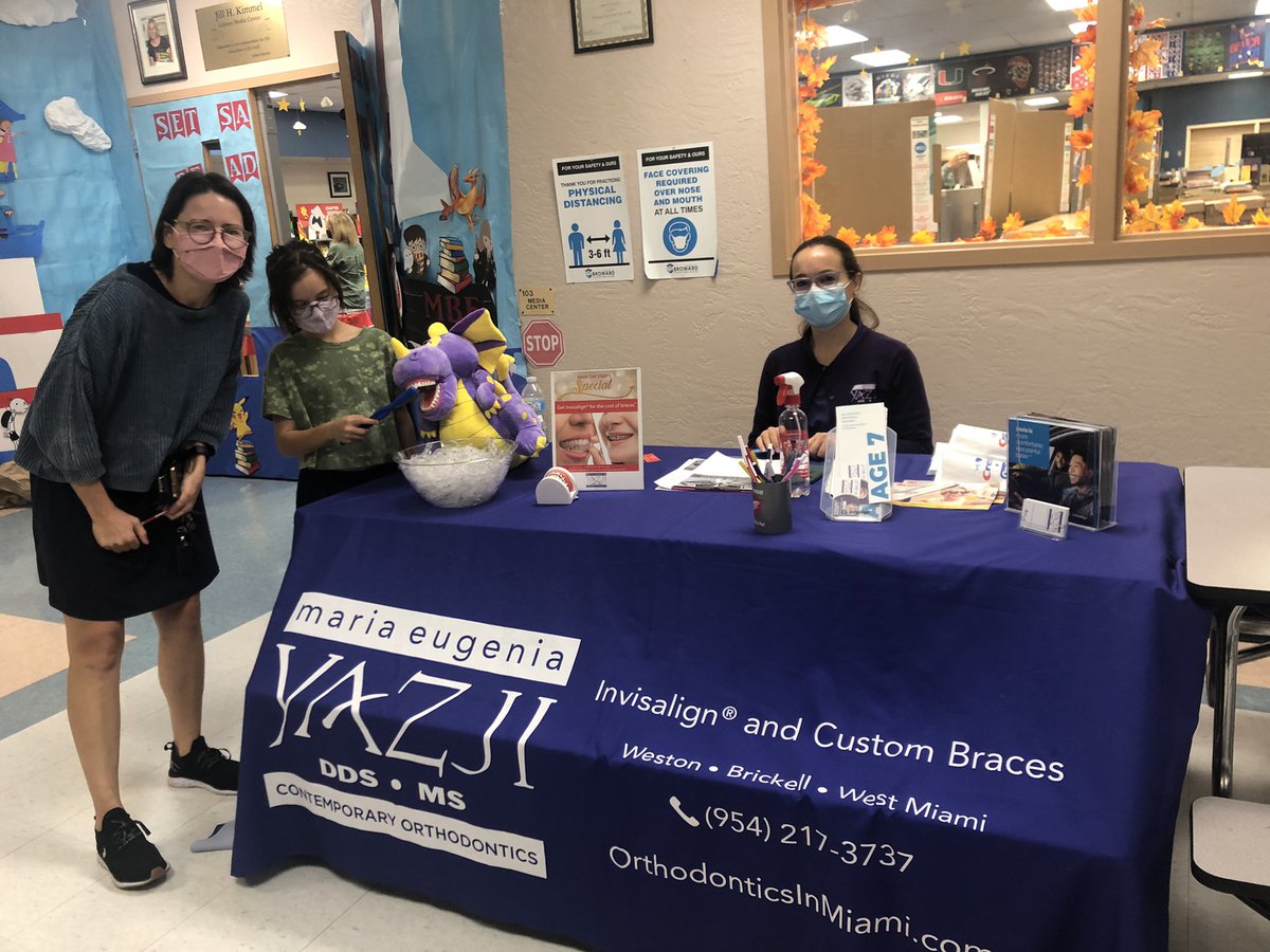 hdevaughn's tweet image. The Manatee Bay Book Fair was back❤️Thanks to our PTA, parents, teachers, students, and partners for making this a huge success! @ManateeBayElem @ESCadre9