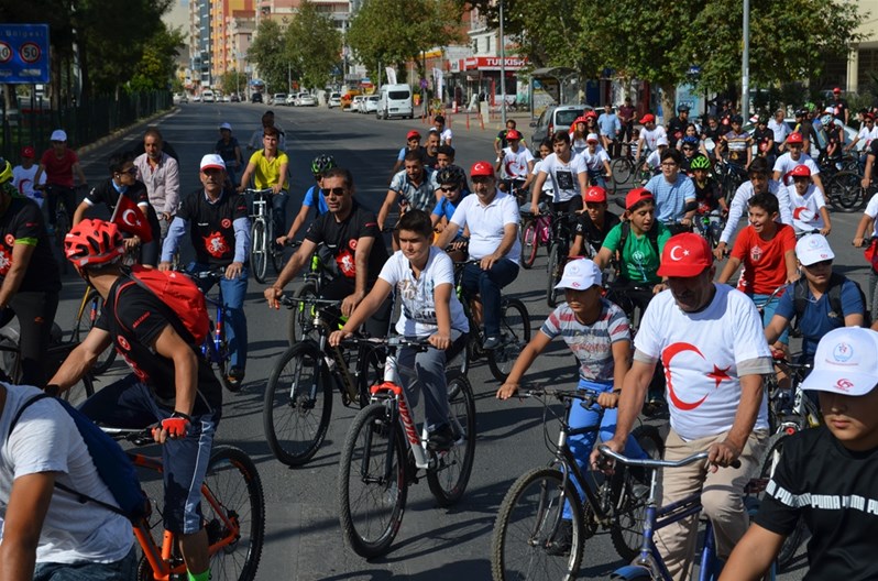 GSB_Adiyaman's tweet photo. Bugün #DünyaDiyabetGünü Diyabete karşı hareketsiz yaşamdan kurtul, sağlıklı yaşama pedal çevir…🚴‍♀️🚴‍♂️ https://t.co/zUusc7C5yW