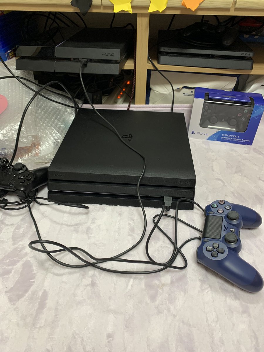 xxbitccch's tweet photo. PS4 3台目.......🤔
PS5はいつ買えるの？😂 https://t.co/L6M0MRjjW1