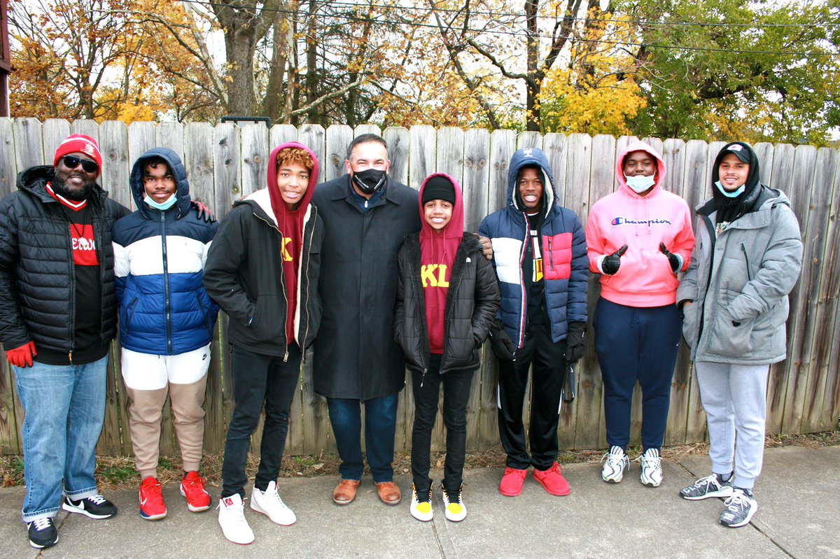 CBusNupes's tweet photo. Kappa Turkey Giveaway 2021👌🏽!!! 

Photo Cred: P.R.West, Sr.  

#MenOfKAPsi #SonsofDiggs #lifeINCBus #kapsi #kappaalphapsi #nphc #nupe #sigmagammarho #kapsi1911 #bglo #AseenInColumbus #kappa110 #OneKappa #nupesdoitbetter #DiggsSons #CBusNupes  #igCBus https://t.co/9YDFhHvjov