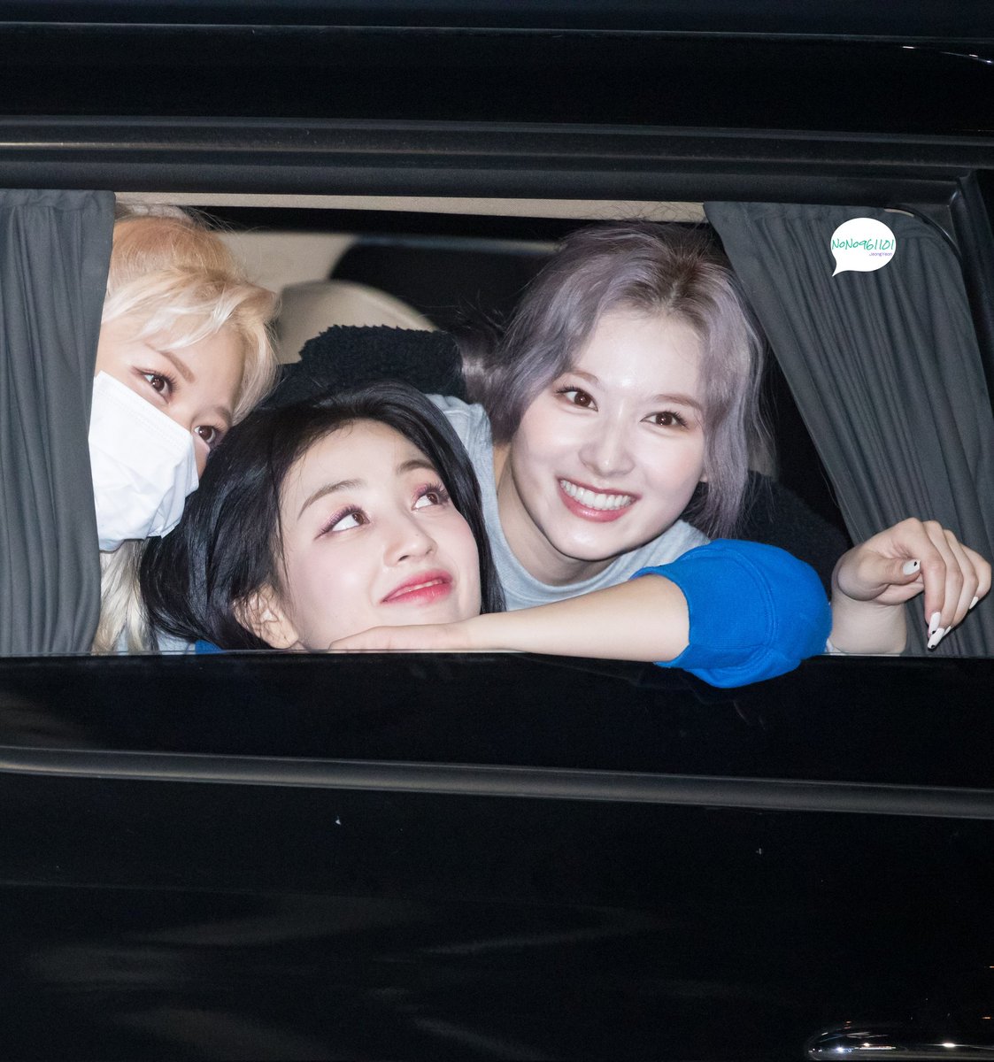 JY961101twice's tweet photo. 211114 SBS Inkigayo🍭🍭🍭
#TWICE #JEONGYEON 
#트와이스 #정연  #SANA  #JIHYO  #지효  #사나
#FormulaOfLove 
#SCIENTIST https://t.co/PcF1jrfO7o