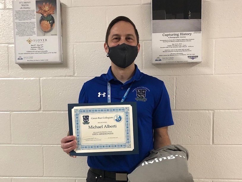 RunCollegiate's tweet photo. The first GRC Assembly of the year was a SUCCESS!! From performances to Knock Our Socks off awards it was GReat to be back ! 💪🏾💚💙 #GRCWAY #Stallionstrong https://t.co/jCTxUBD5W6