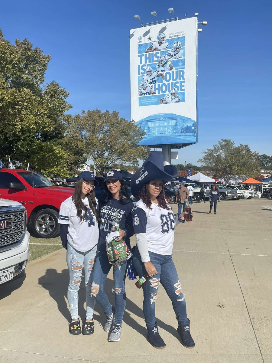 NotSoAngelic85's tweet photo. Here from Pennsylvania!!!! Let’s go COWBOYS!!!! @dallascowboys #cowboysnation https://t.co/FPsqgMPgLC