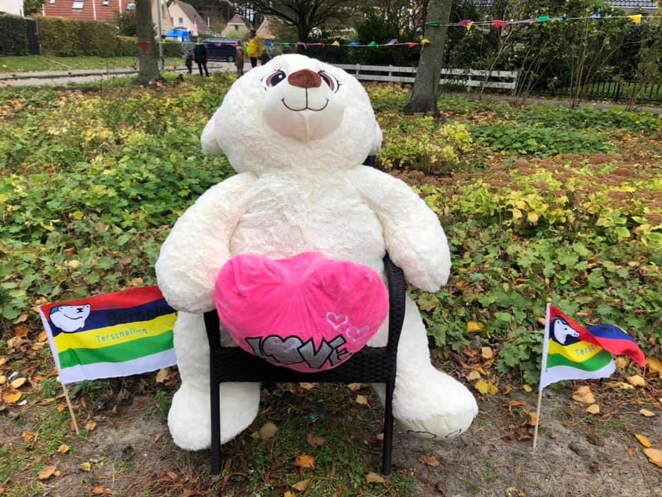 AVC-lid Joost van der Linden schreef een verslag over de belevenissen tijdens de Berenloop op Terschelling, waar ook Mirjam Van Der Linden, <a href="/SeppSchulte/">Sepp Schulte</a>, <a href="/annetteij/">Annette Ijzer</a>, Toby Schulte, Kees Vrolijk en <a href="/PaulaVrolijkdeV/">PaulaVrolijk-deVries</a> bij waren. 
Lees meer avcastricum.nl/nieuws?n=457
