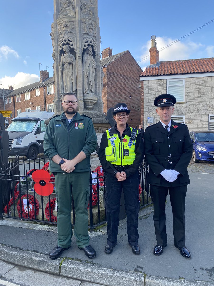 blazerclark1237's tweet photo. Proud to have taken part in today’s Service of Remembrance with fantastic partners @HumbersideFire @Humberbeat @YorksAmbulance @HowdensJoinery @LookslikeAl #LestWeForget #RemembranceSunday https://t.co/Mn0cqnfw72